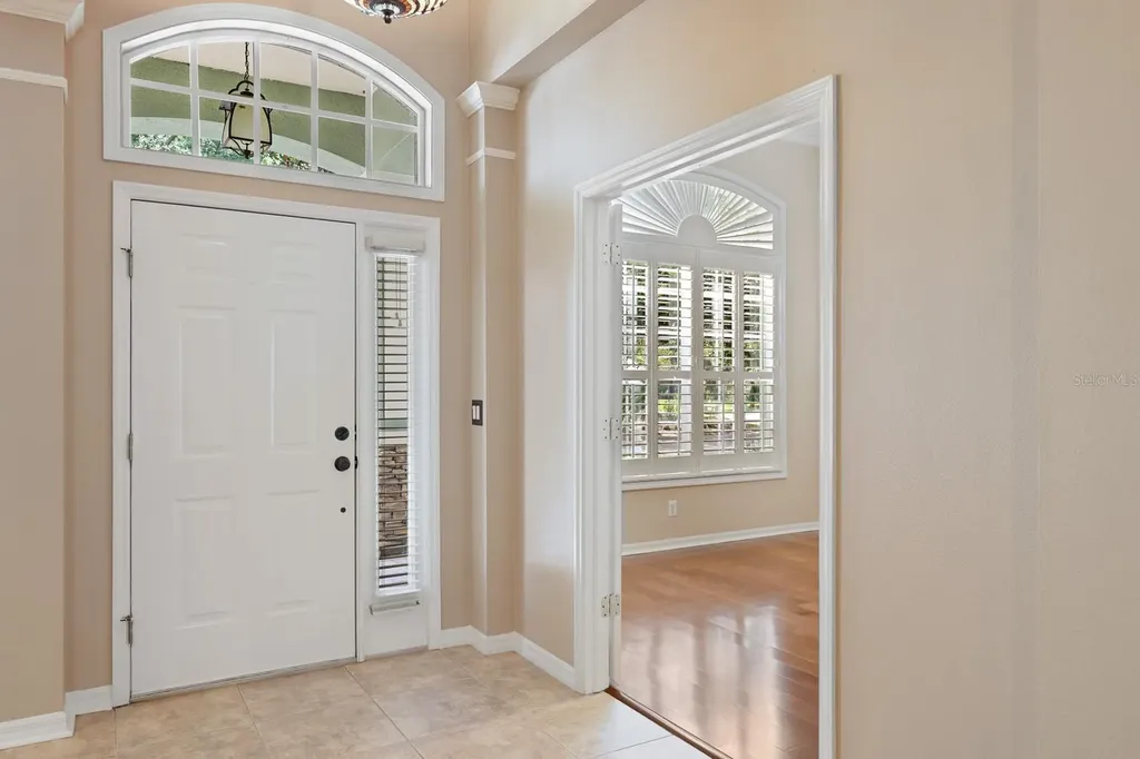 15239 Kestrelrise Drive Lithia FL 33547