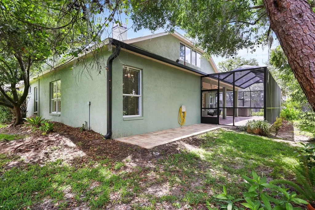 15239 Kestrelrise Drive Lithia FL 33547