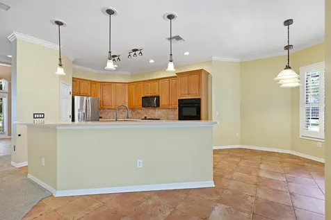 15239 Kestrelrise Drive Lithia FL 33547