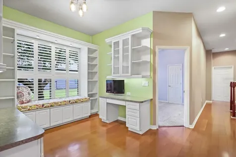 15239 Kestrelrise Drive Lithia FL 33547