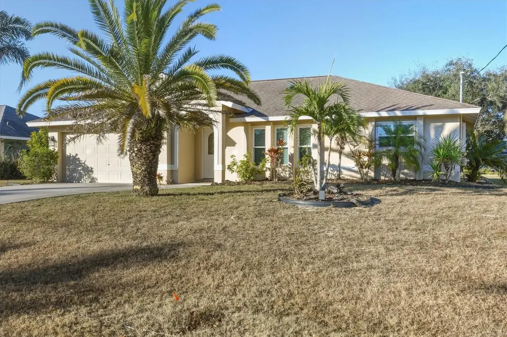 23 Sportsman Terrace Rotonda West FL 33947