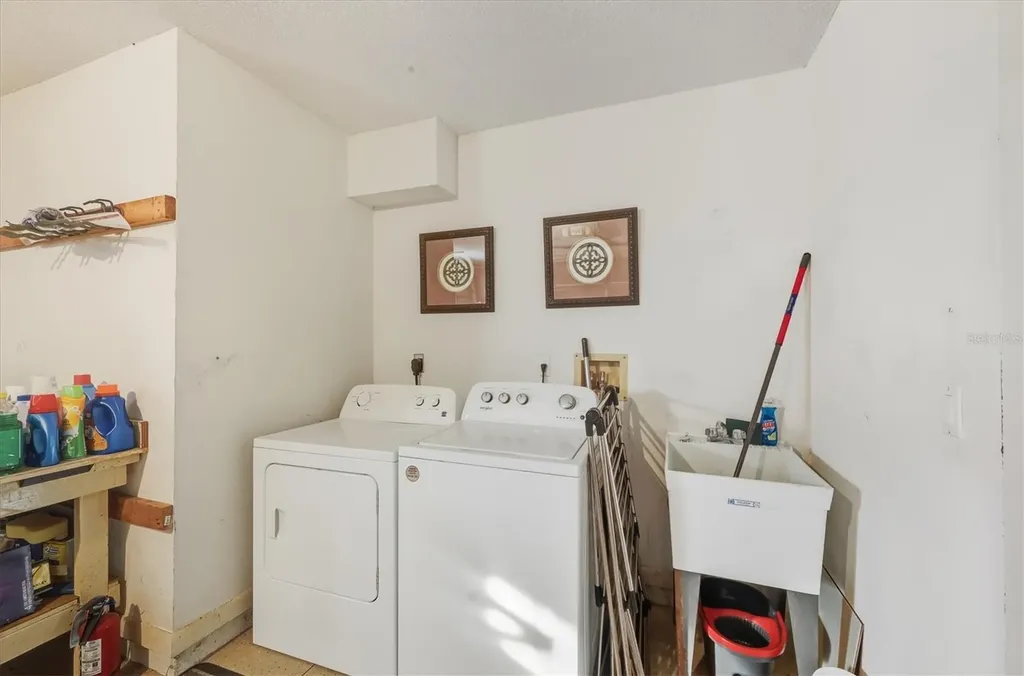 23 Sportsman Terrace Rotonda West FL 33947