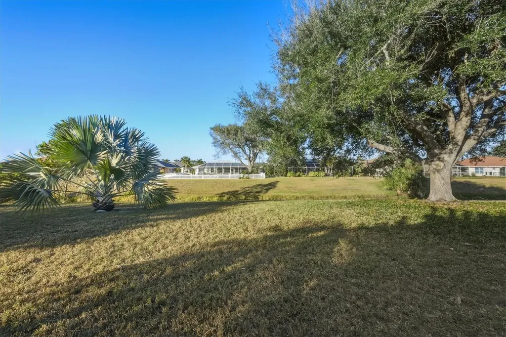 23 Sportsman Terrace Rotonda West FL 33947