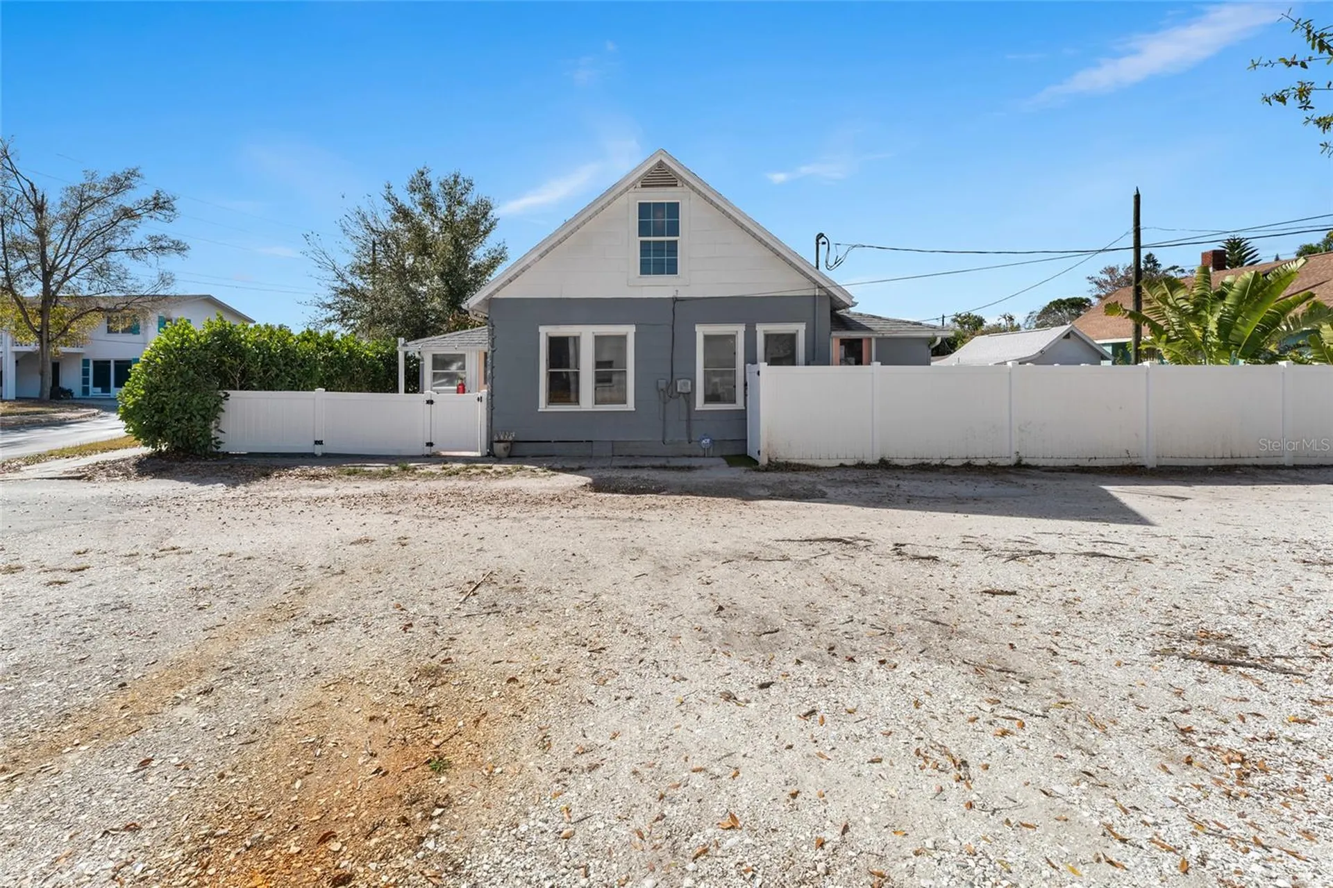 783 30th Avenue N St Petersburg FL 33704