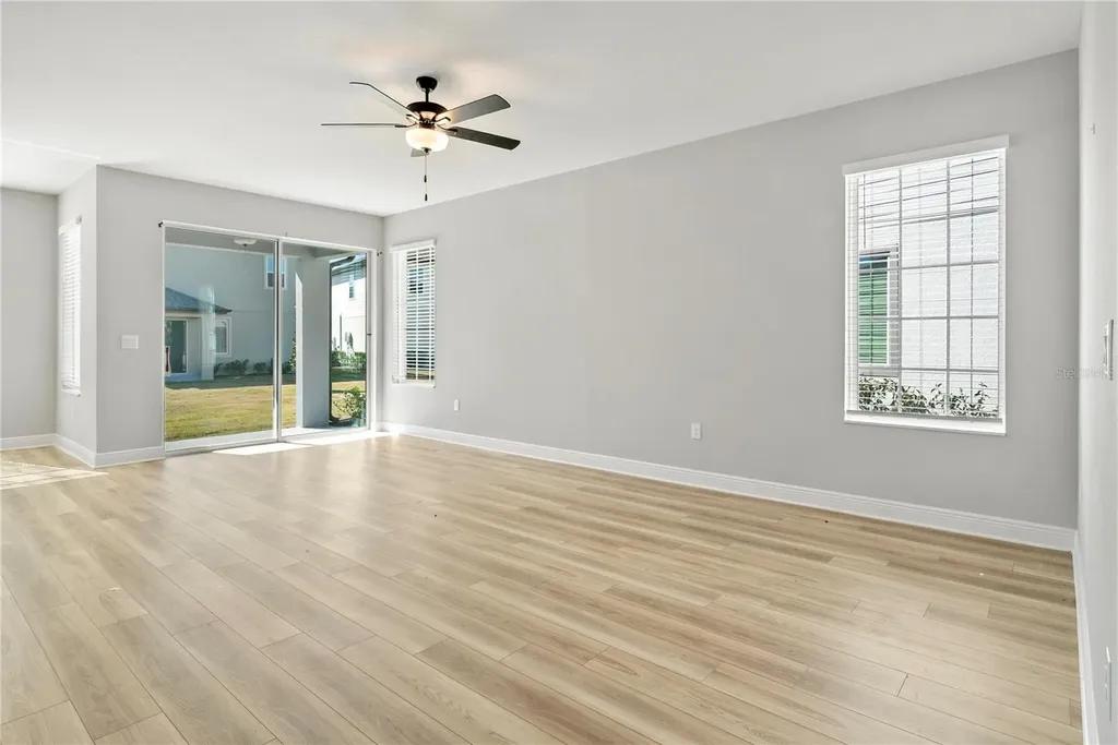 7721 Somersworth Drive Kissimmee FL 34747