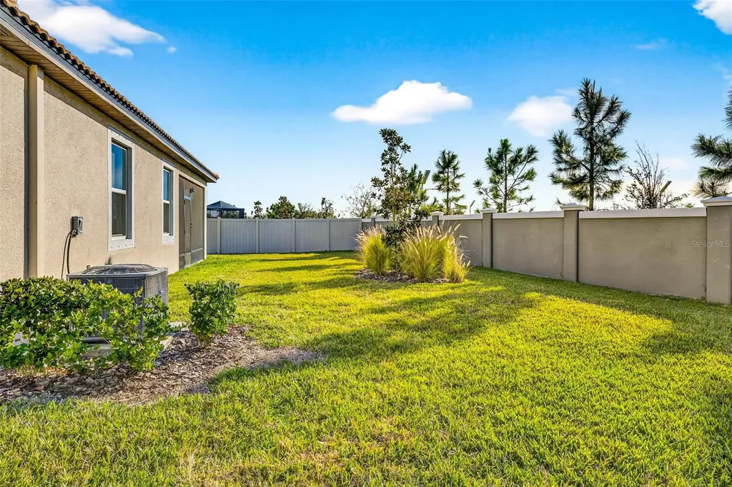 17245 Star Banks Street Wimauma FL 33598