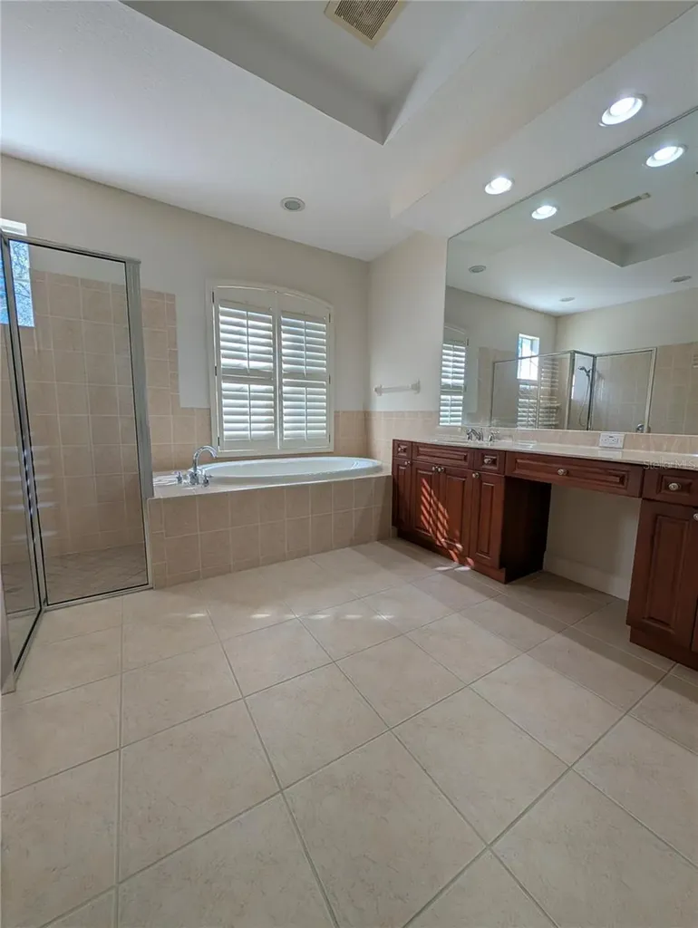 8492 Dunham Station Drive Tampa FL 33647