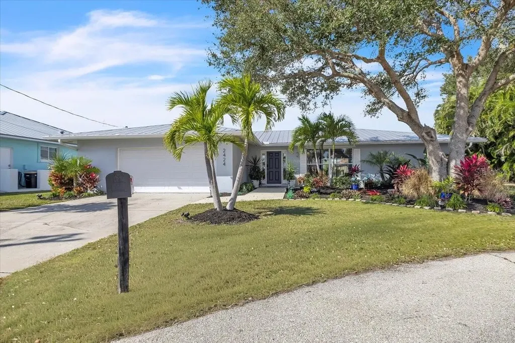 2424 Rosa Lane Punta Gorda FL 33950