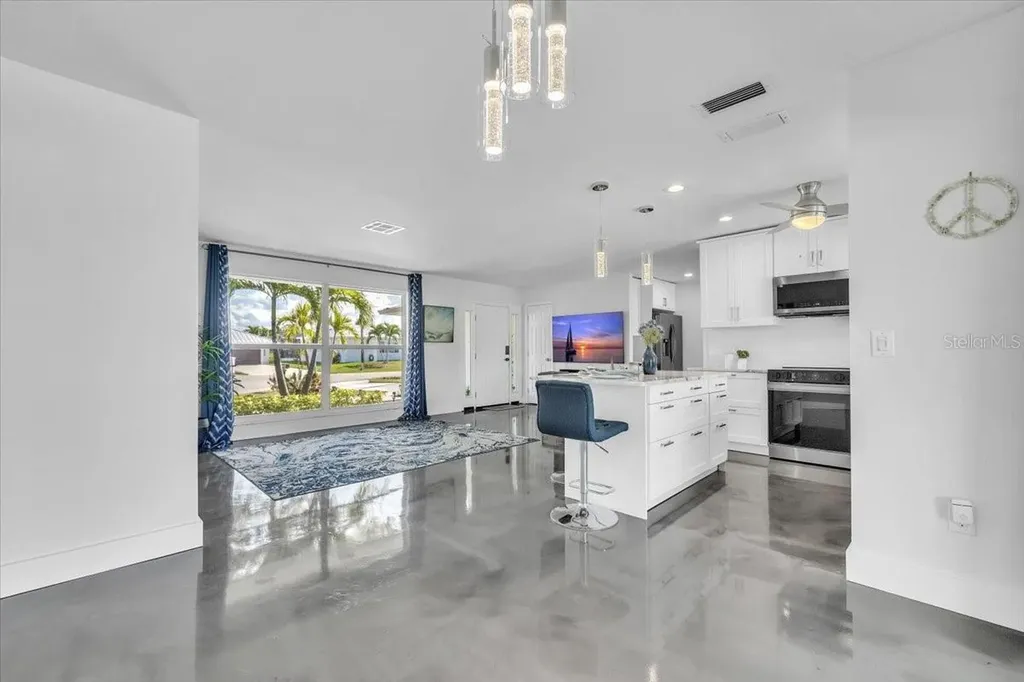2424 Rosa Lane Punta Gorda FL 33950