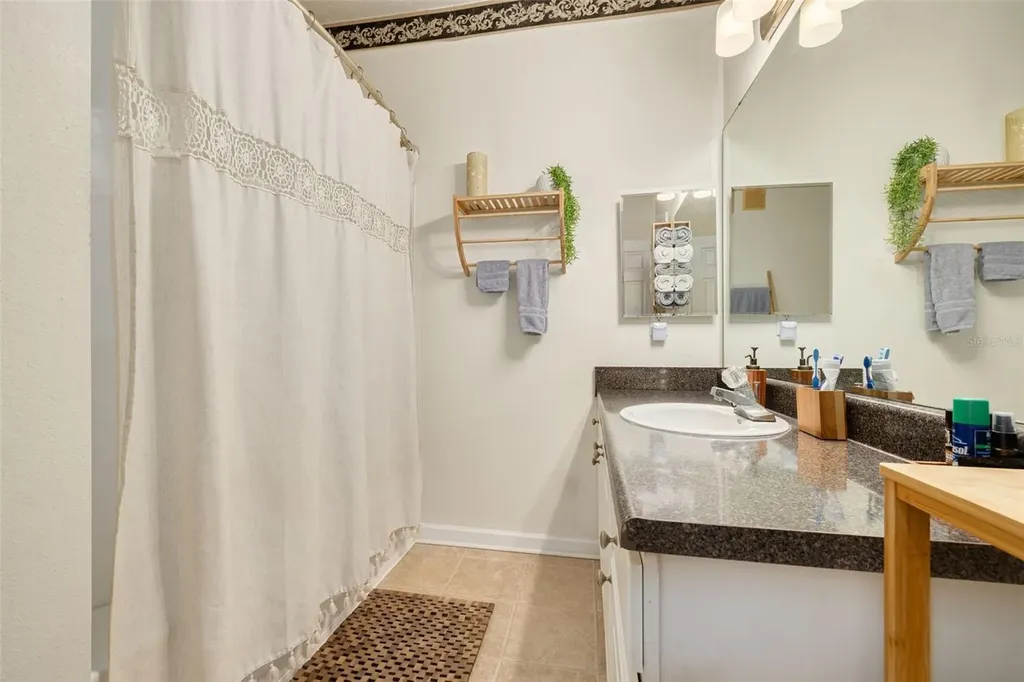 4802 W 51st Street Bradenton FL 34210