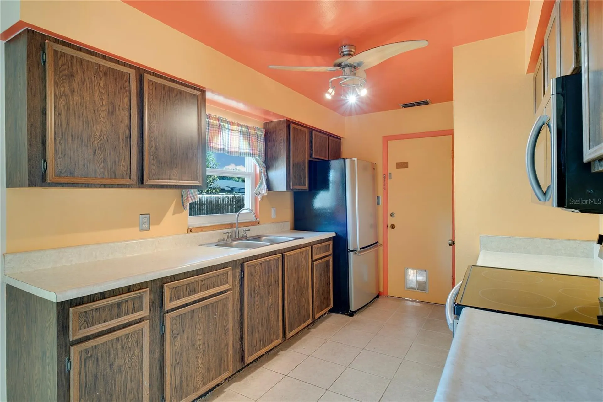 681 Royal Palm Drive Kissimmee FL 34743