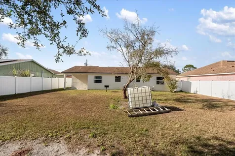 221 Cranbrook Drive Kissimmee FL 34758