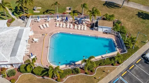 14280 86th Terrace Seminole FL 33776