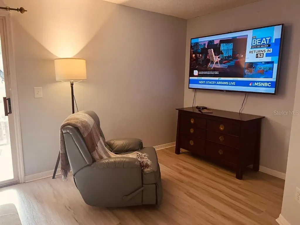 609 Prince Lane Oviedo FL 32765