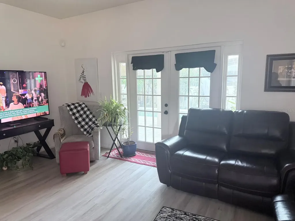 609 Prince Lane Oviedo FL 32765