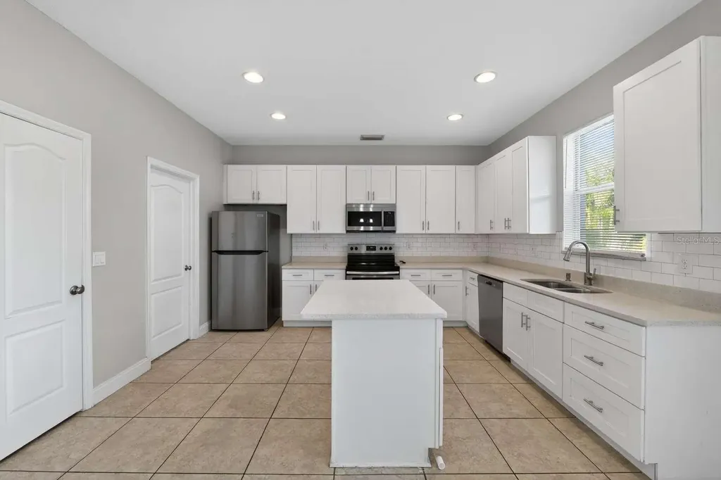 2462 Tahoe Drive Lakeland FL 33805