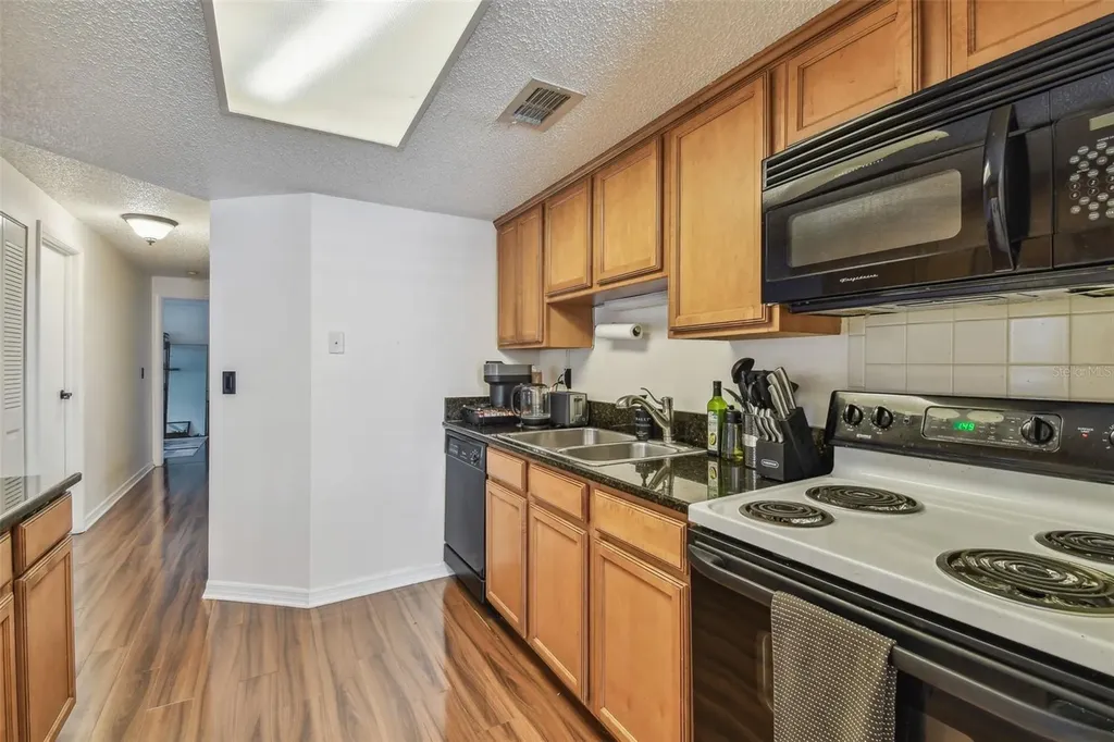 134 Sycamore Lane Oldsmar FL 34677
