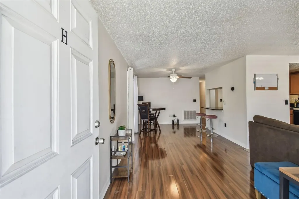 134 Sycamore Lane Oldsmar FL 34677