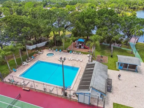 134 Sycamore Lane Oldsmar FL 34677