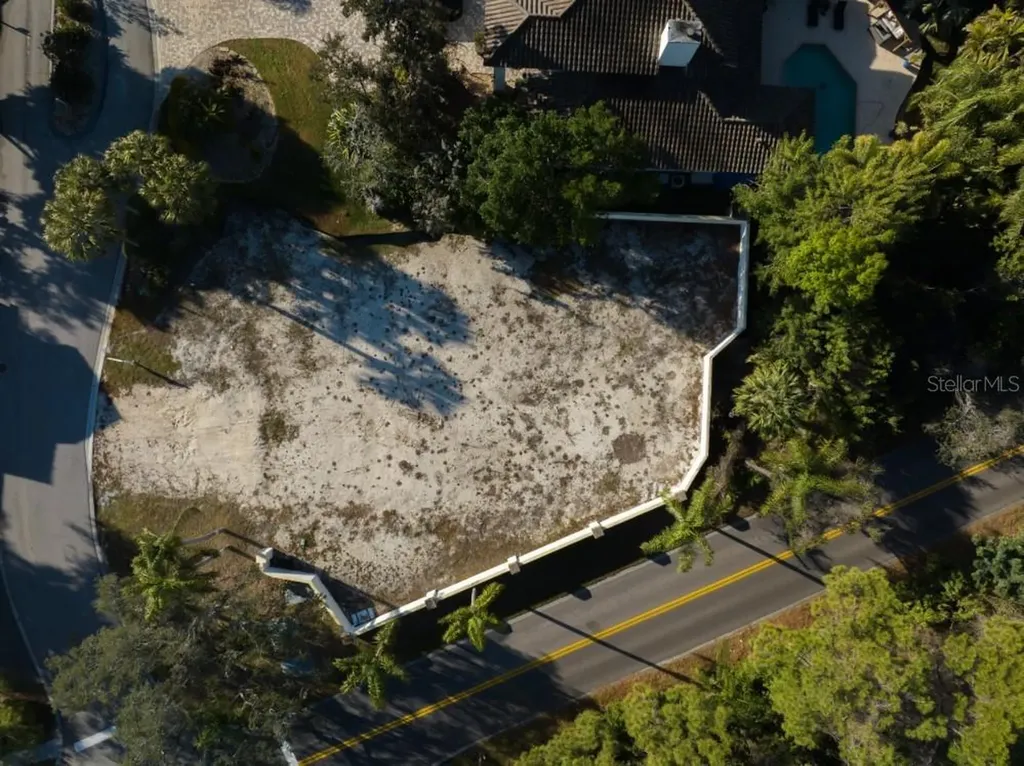 4690 Laurel Oak Lane NE St Petersburg FL 33703