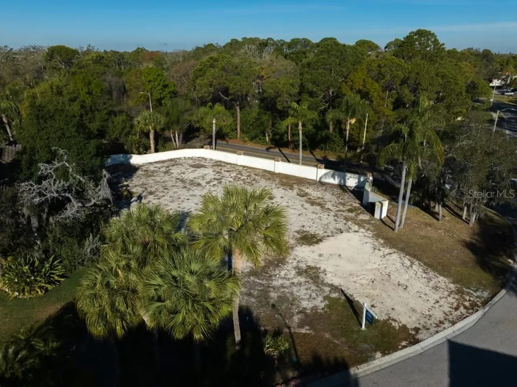 4690 Laurel Oak Lane NE St Petersburg FL 33703