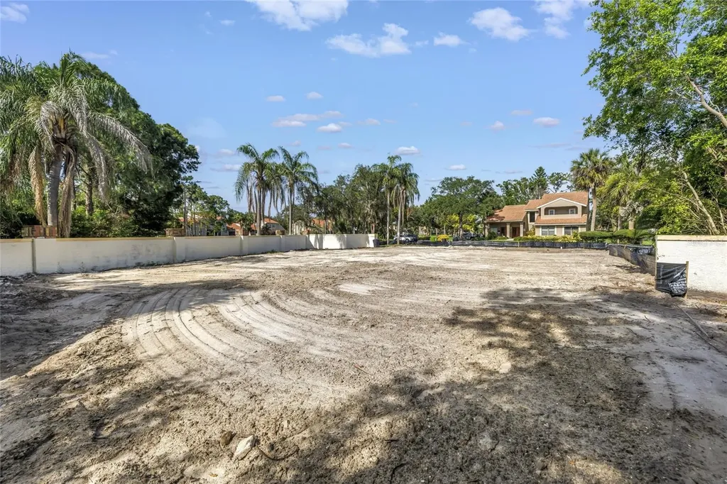 4690 Laurel Oak Lane NE St Petersburg FL 33703