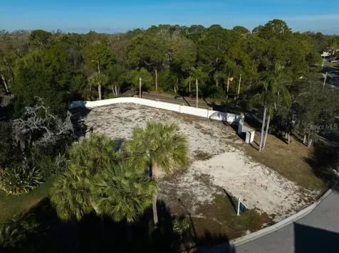 4690 Laurel Oak Lane NE St Petersburg FL 33703