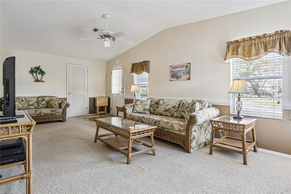 5226 Island View Circle N Polk City FL 33868