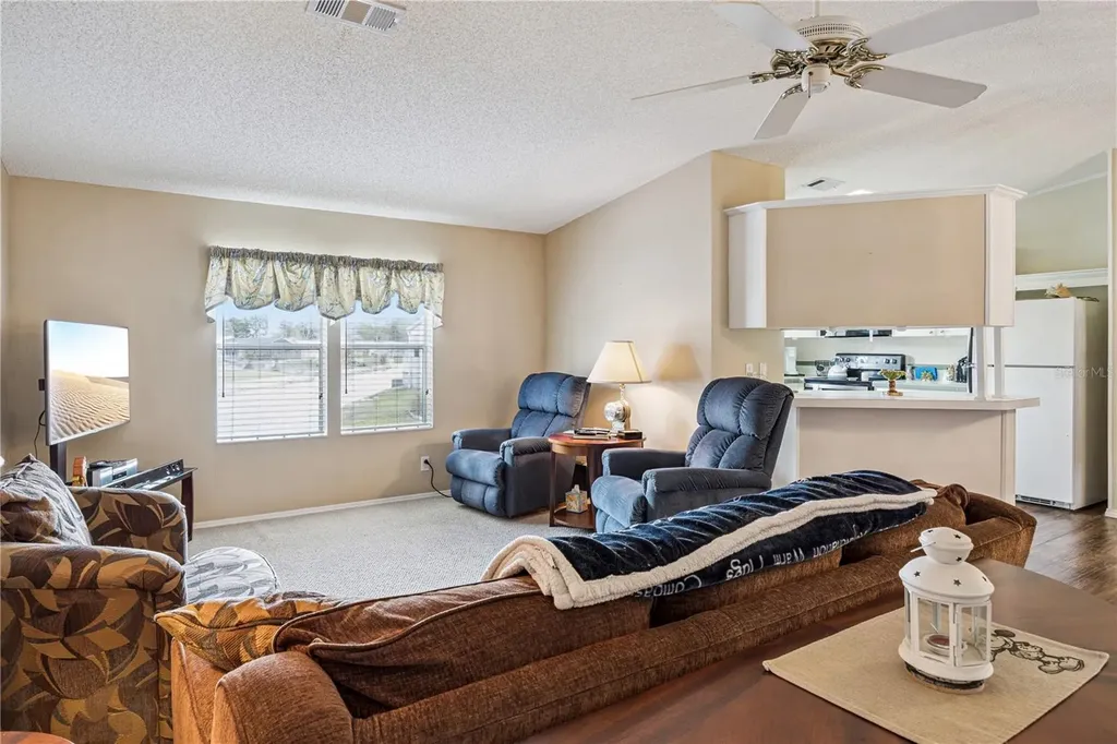 5226 Island View Circle N Polk City FL 33868