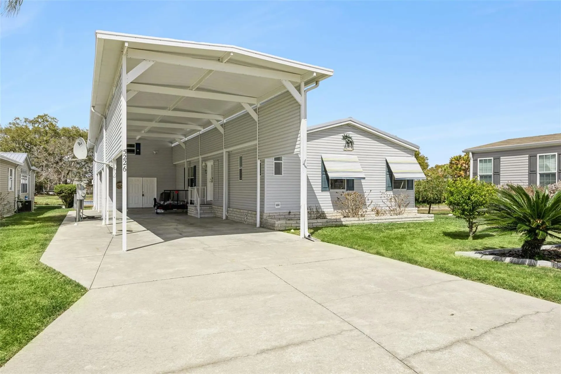 5226 Island View Circle N Polk City FL 33868