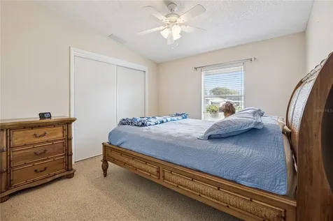 5226 Island View Circle N Polk City FL 33868