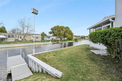 5226 Island View Circle N Polk City FL 33868