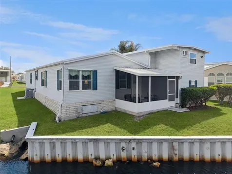 5226 Island View Circle N Polk City FL 33868