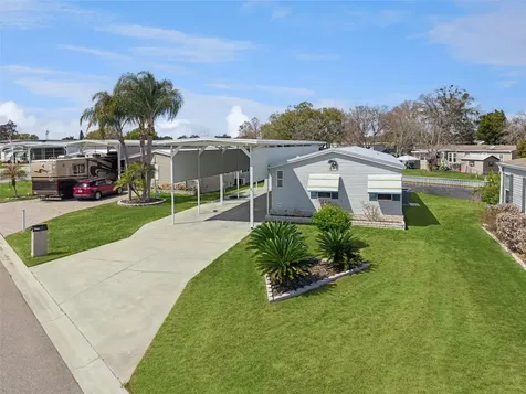 5226 Island View Circle N Polk City FL 33868