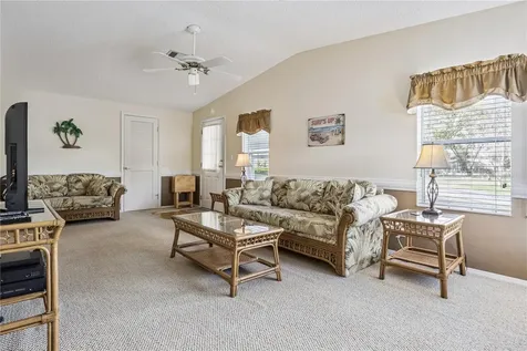 5226 Island View Circle N Polk City FL 33868