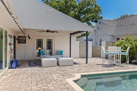 1610 14th Street N St Petersburg FL 33704