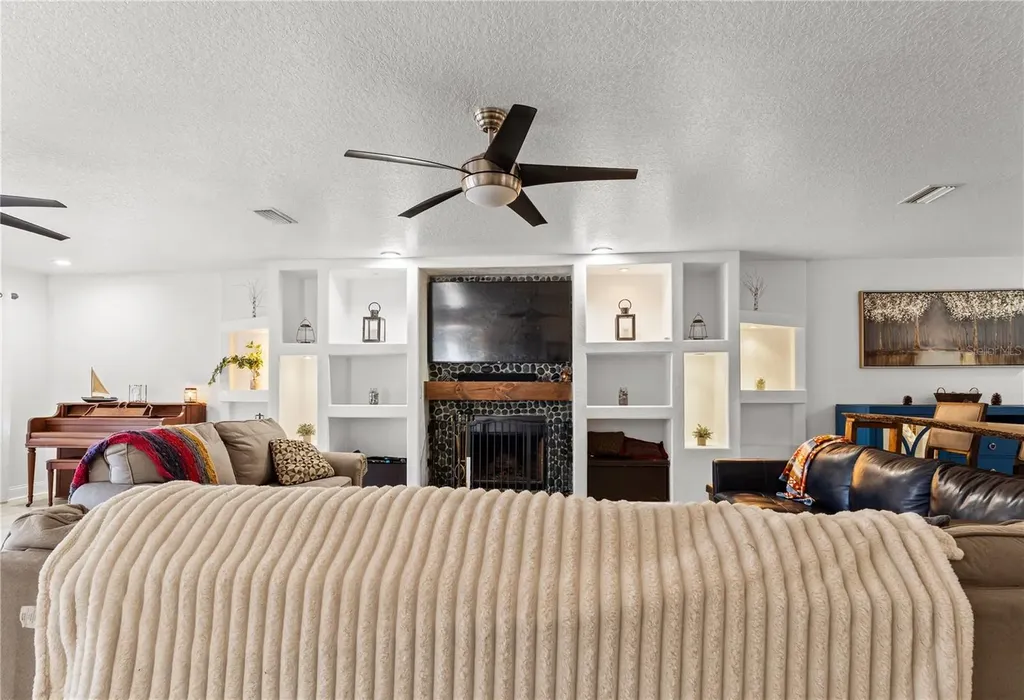 14 Whetstone Lane Palm Coast FL 32164