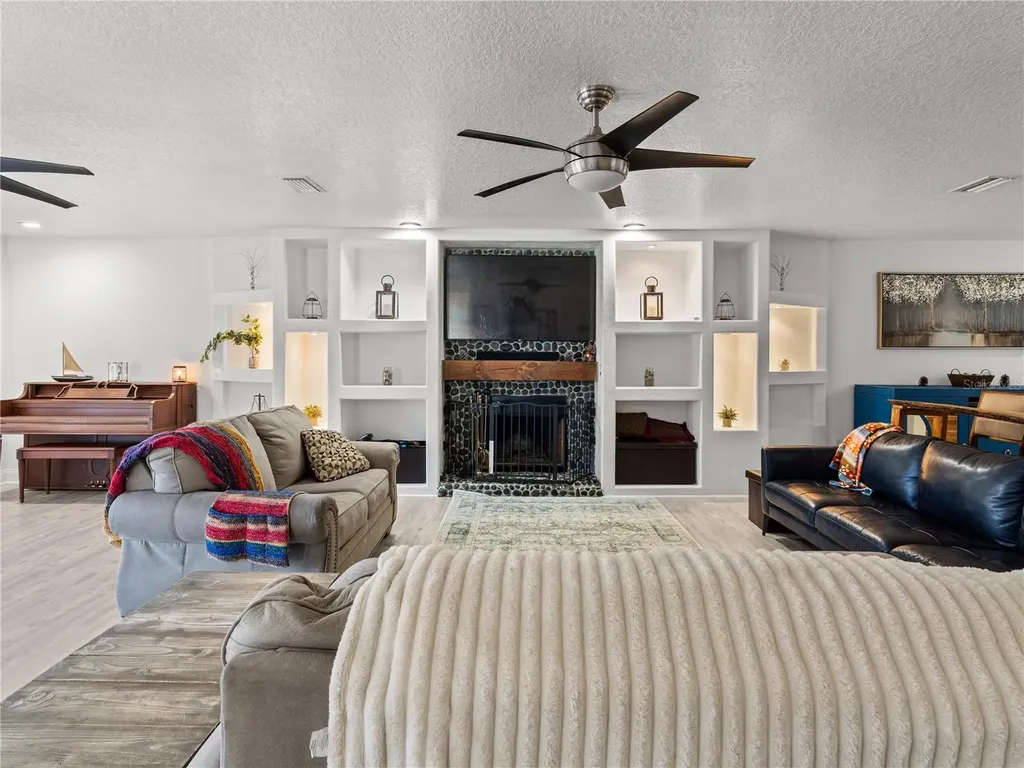 14 Whetstone Lane Palm Coast FL 32164