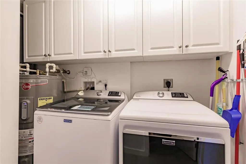 1255 E Peppertree Drive Sarasota FL 34242