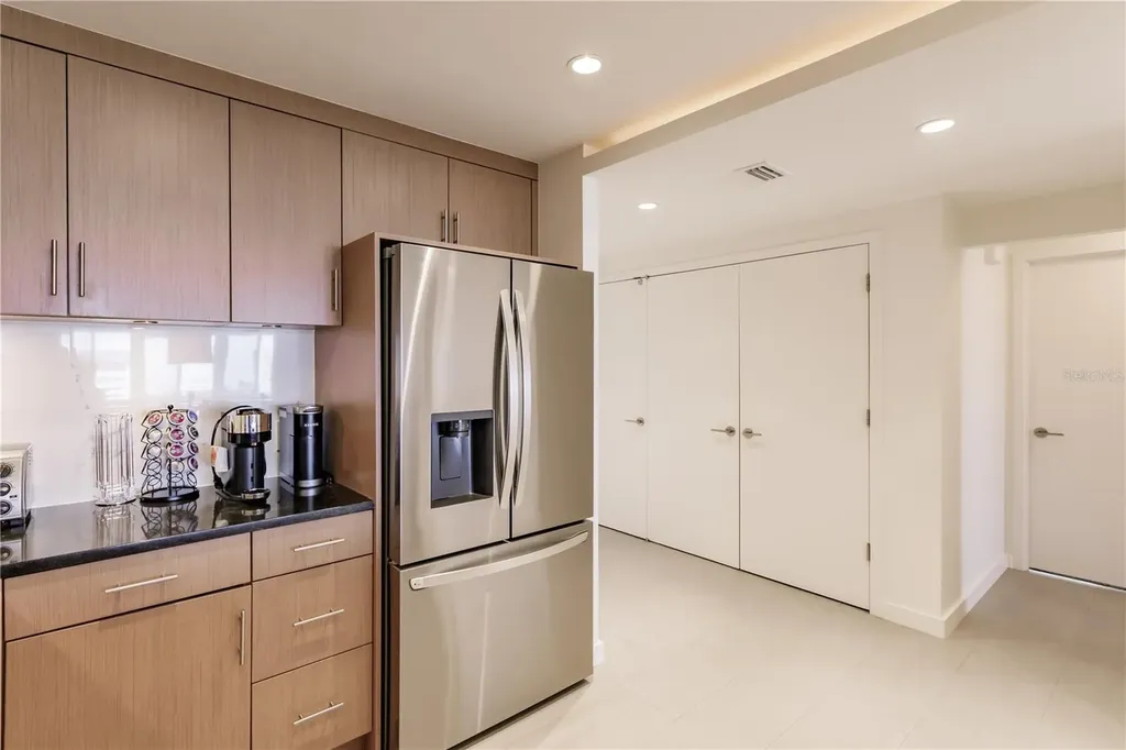 1255 E Peppertree Drive Sarasota FL 34242