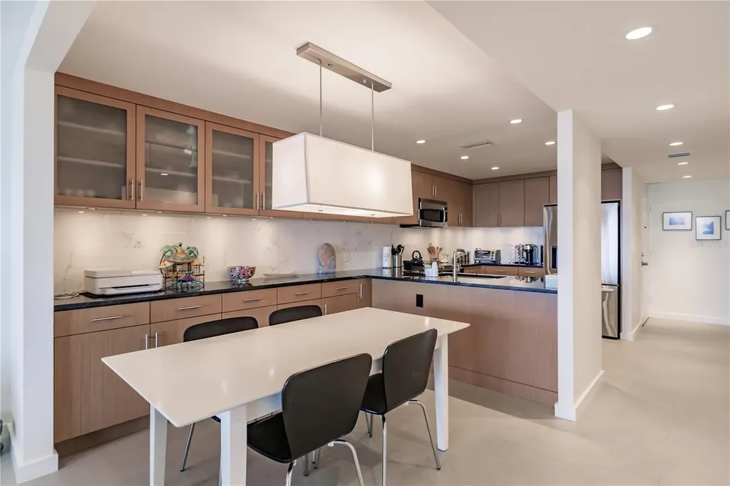 1255 E Peppertree Drive Sarasota FL 34242