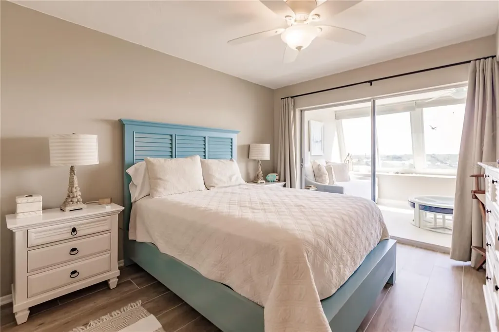 1255 E Peppertree Drive Sarasota FL 34242