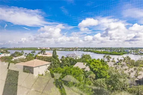 1255 E Peppertree Drive Sarasota FL 34242