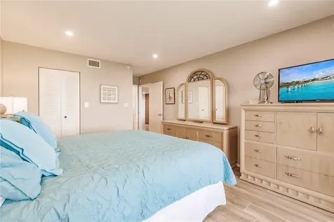 1255 E Peppertree Drive Sarasota FL 34242