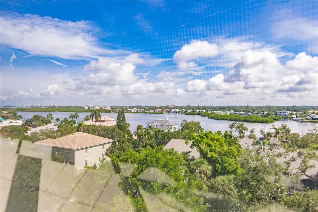 1200 E Peppertree Lane Sarasota FL 34242
