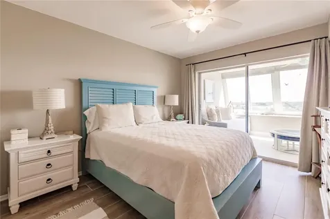 1200 E Peppertree Lane Sarasota FL 34242