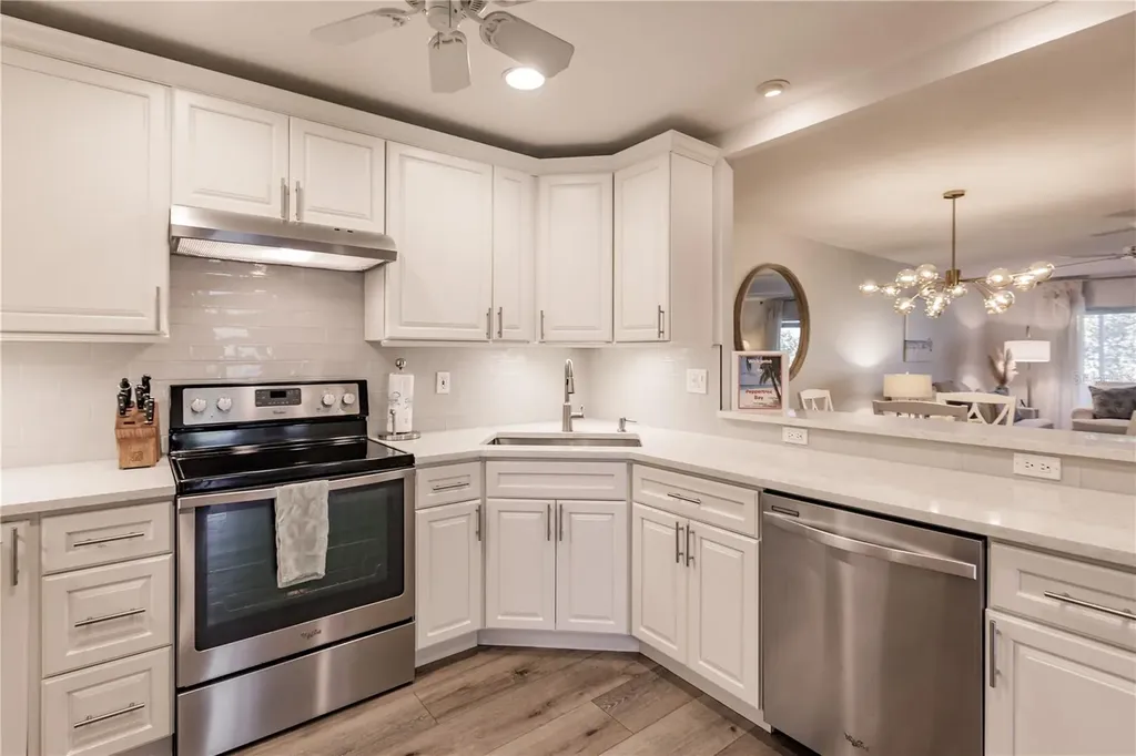 1200 E Peppertree Lane Sarasota FL 34242