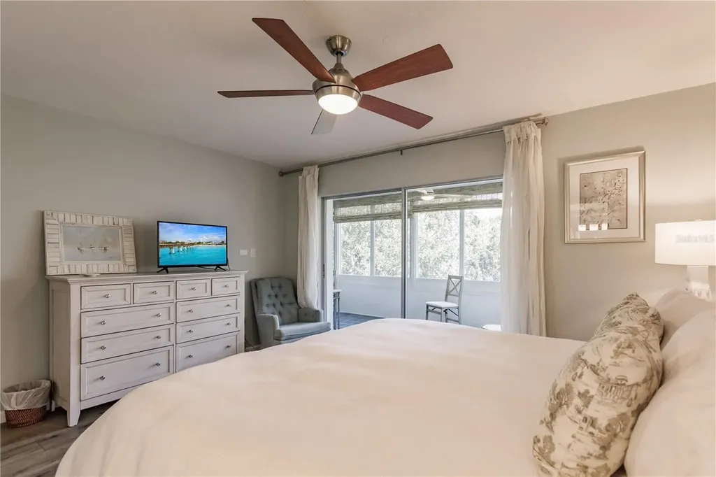 1200 E Peppertree Lane Sarasota FL 34242