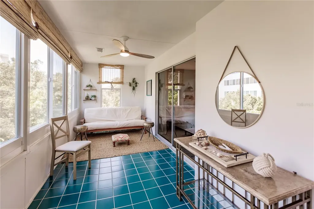 1200 E Peppertree Lane Sarasota FL 34242