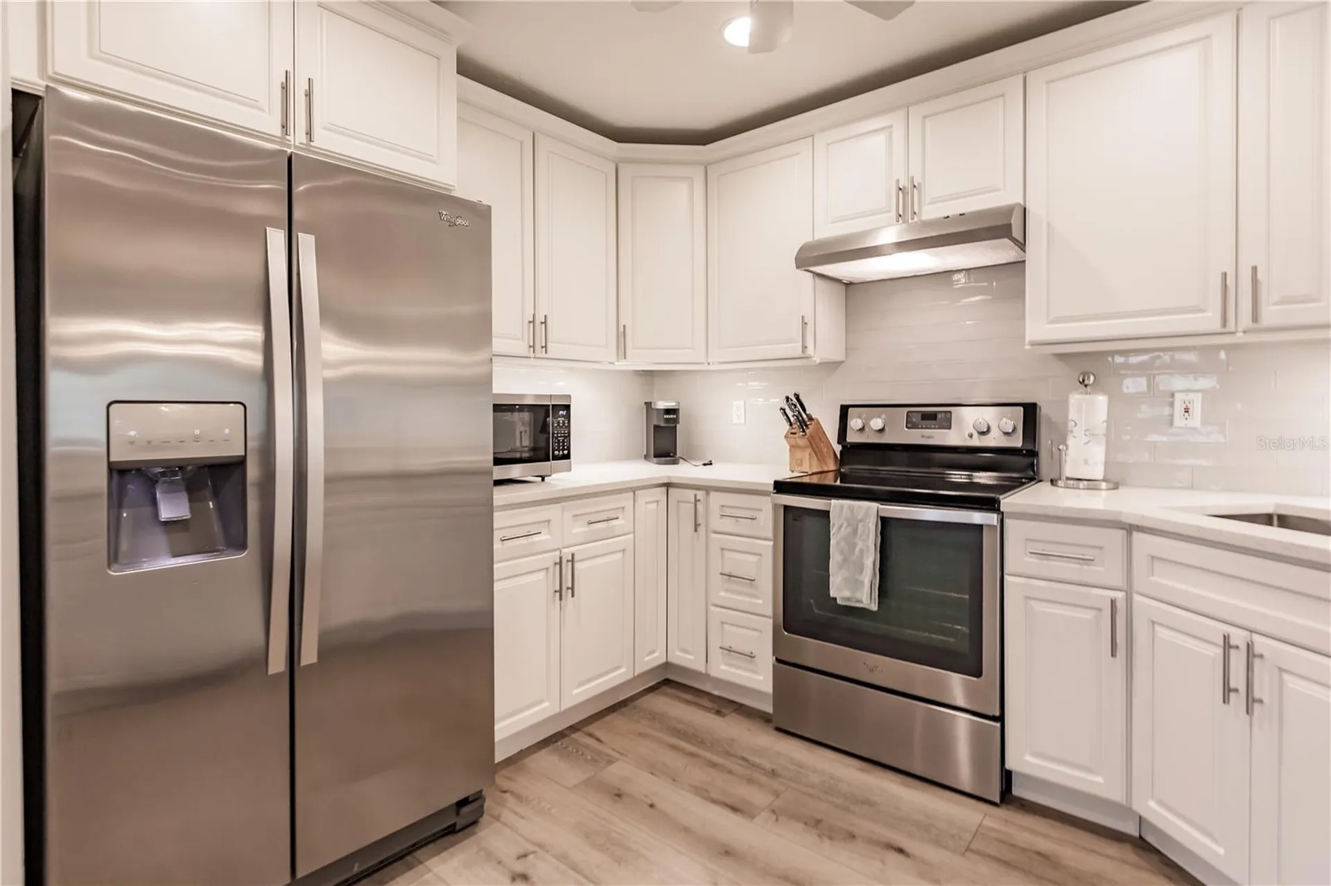 1200 E Peppertree Lane Sarasota FL 34242